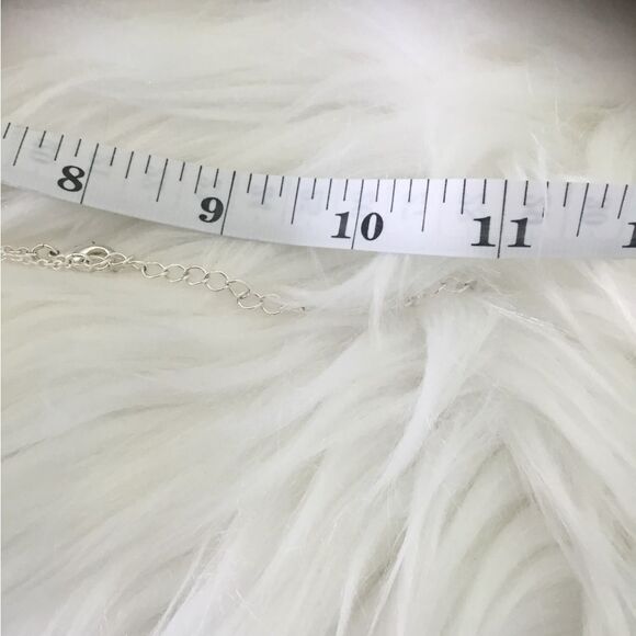 Avon new Believe Cross Necklace with earrings - Picture 12 of 16